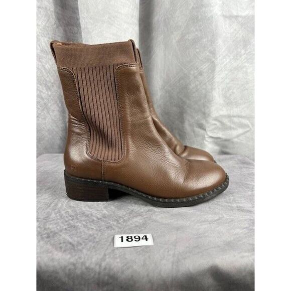 Gentle Souls by Kenneth Cole Womens Bernadette Slip On Chelsea Boots Sz 7.5 - Picture 1 of 5